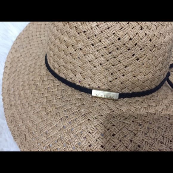 VOLCOM BEACH HAT - Picture 2 of 4